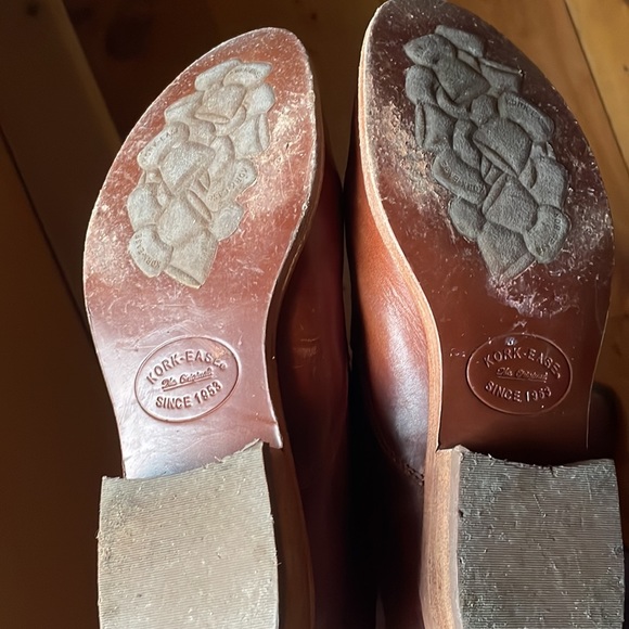Kork-Ease ankle booties size 8.5 are slightly worn and super comfy - Picture 5 of 5